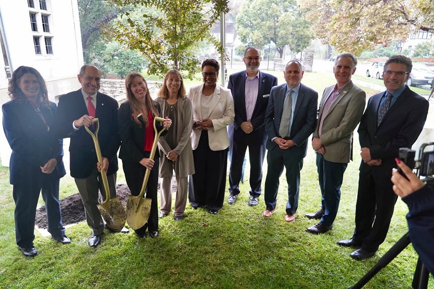 Members of the CGU and Claremont Community coming together for a tree planting ceremony to honor CGU's first century. 